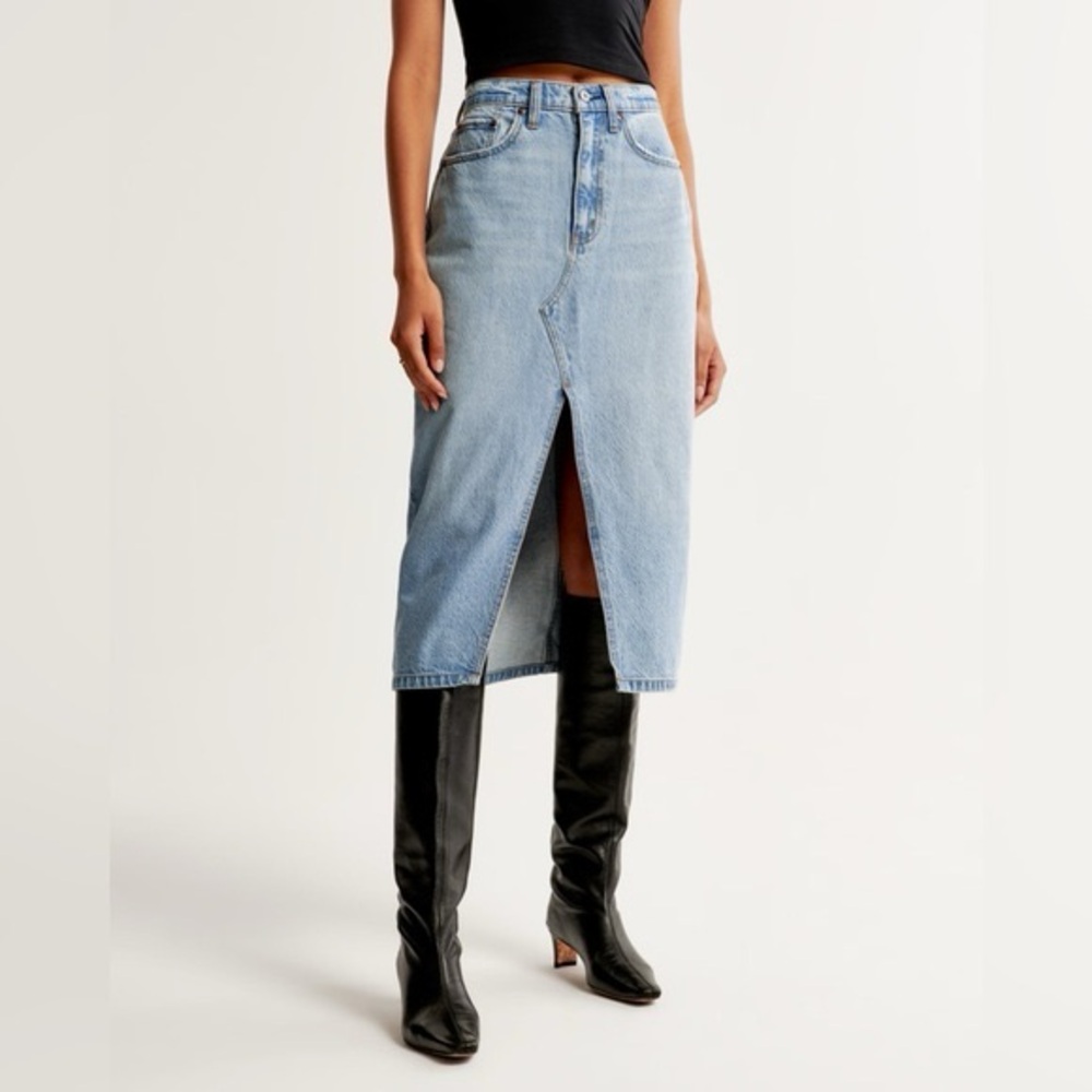 Abercrombie & Fitch Light Blue Denim Midi Skirt with Front Slit sz 2